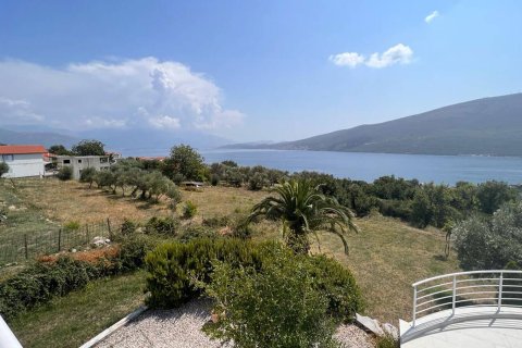 3 bedrooms House in Herceg Novi, Montenegro No. 104680 3