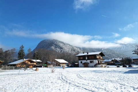 5 bedrooms House in Morzine, France No. 100113 4
