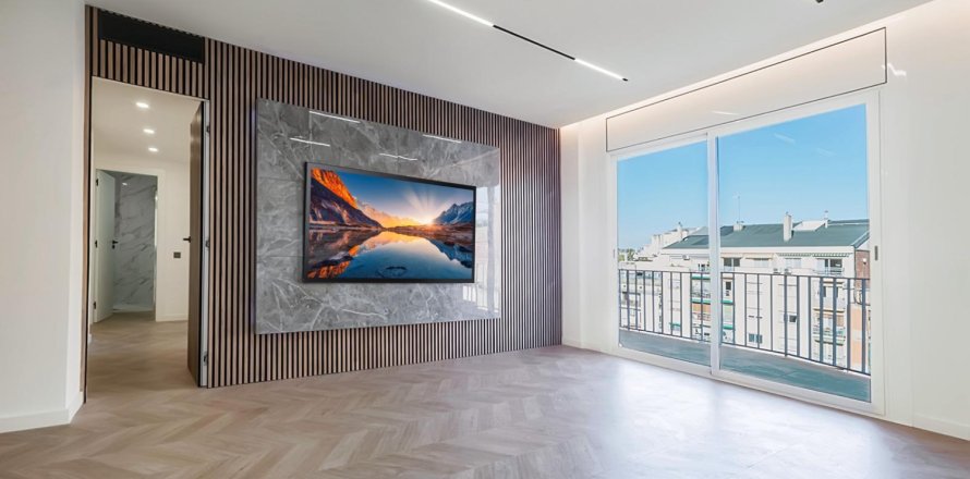 3 bedrooms Apartment in Duc Tan, Vietnam No. 27229