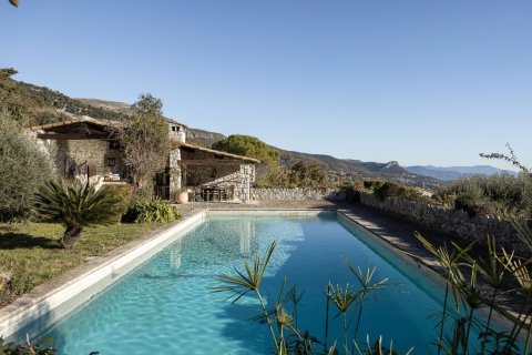 6 bedrooms House in Tourrettes-sur-Loup, France No. 74672 9