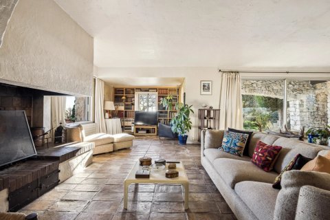 6 bedrooms House in Tourrettes-sur-Loup, France No. 74672 5