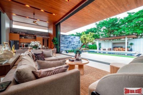 4 bedrooms Villa in Phuket, Thailand No. 96761 2