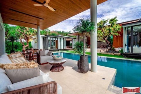 4 bedrooms Villa in Phuket, Thailand No. 96761 1