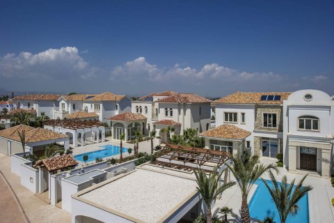 6 bedrooms Villa in Larnaca, Cyprus No. 105624 11