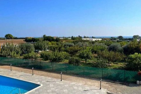 3 bedrooms House in Tochni, Cyprus No. 30606 5