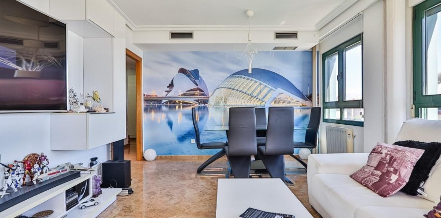 3 bedrooms Apartment in Valencia, Spain No. 110669