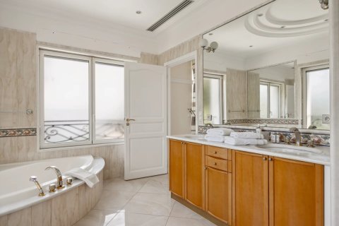 10 bedrooms Villa in Antibes, France No. 68758 16