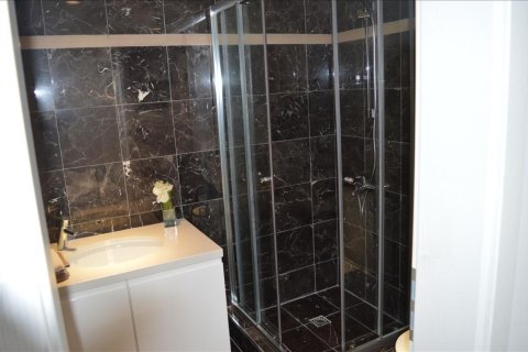 3 bedrooms Apartment in Larnaca, Cyprus No. 106326 13