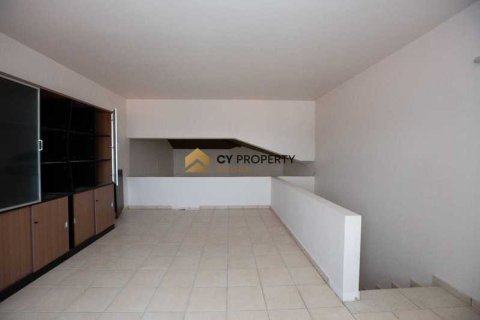 Дом с 4 спальнями в Марони, Кипр №100847 8