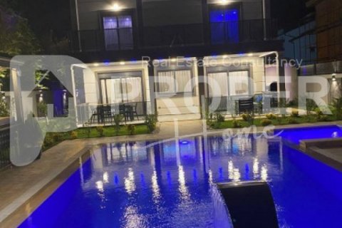 5 rooms Villa in Nenh, Vietnam No. 11409 3