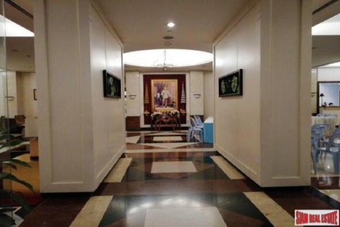 3 bedrooms Apartment in Bangkok, Thailand No. 96362 1