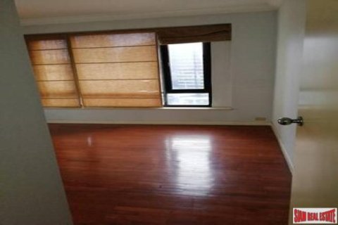 3 bedrooms Apartment in Bangkok, Thailand No. 96362 2