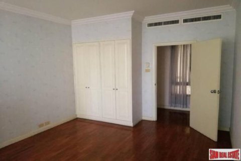 3 bedrooms Apartment in Bangkok, Thailand No. 96362 3