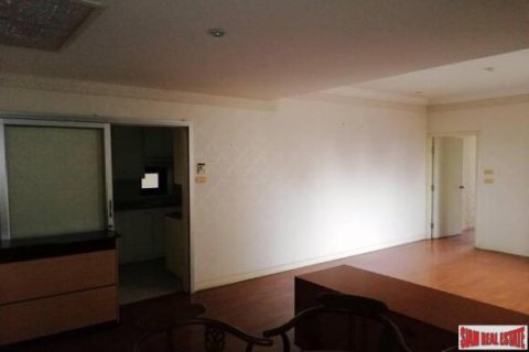 3 bedrooms Apartment in Bangkok, Thailand No. 96362 6