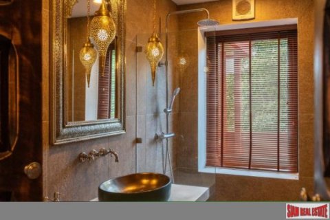 16 dormitorios Villa en Surat Thani, Thailand No. 96448 6