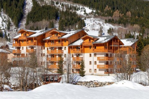 2 bedrooms Apartment in Pralognan-la-Vanoise, France No. 69478 3