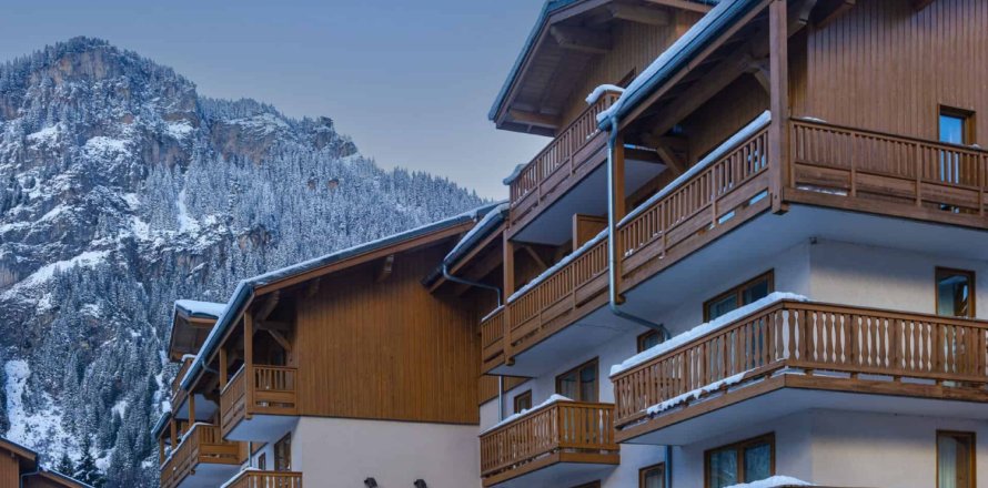 2 bedrooms Apartment in Pralognan-la-Vanoise, France No. 69478