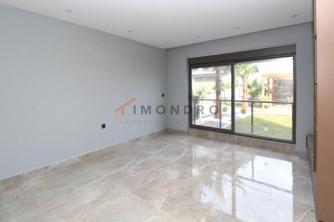 4 bedrooms Apartment in Tan Xuan, Vietnam No. 17354 8