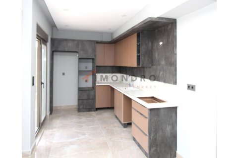 4 bedrooms Apartment in Tan Xuan, Vietnam No. 17354 5