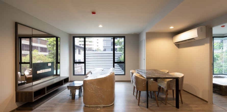 3 bedrooms Condo  in Bangkok, Thailand No. 98294