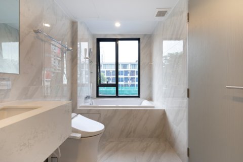 3 bedrooms Condo  in Bangkok, Thailand No. 98294 16