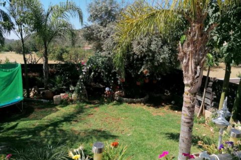 6 bedrooms Villa in Limassol, Cyprus No. 106057 9