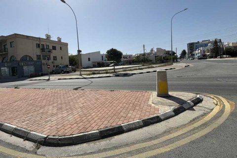 Commercial property à Paphos, Cyprus No. 104445 2