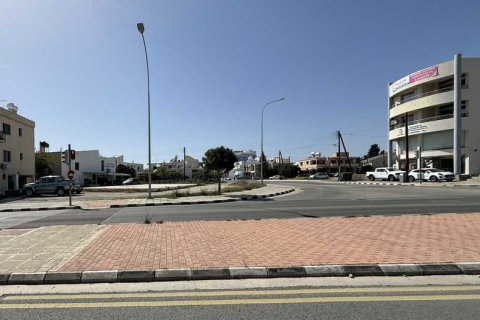 Commercial property à Paphos, Cyprus No. 104445 3