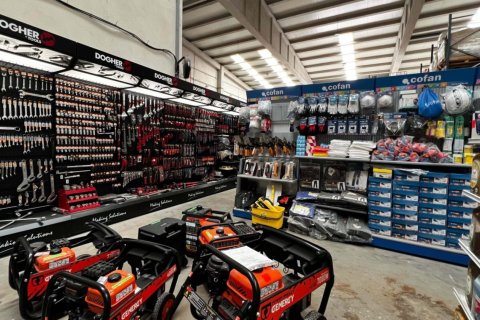 1176m² Commercial property à Barcelona, Spain No. 122423 1