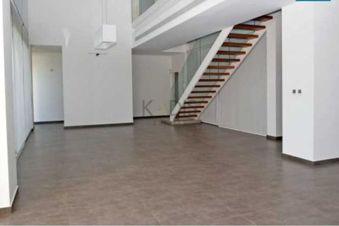 Вилла с 4 спальнями в Энгоми, Кипр №80639 2