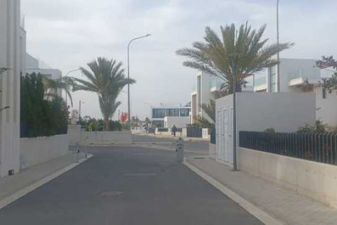 3 bedrooms Villa in Protaras, Cyprus No. 82038 9