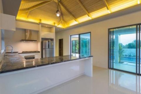 3 bedrooms Villa in Ko Samui, Thailand No. 96566 7