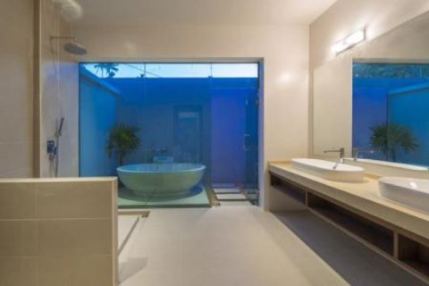 3 bedrooms Villa in Ko Samui, Thailand No. 96566 3