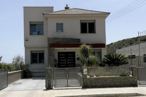 6 bedrooms Villa in Limassol, Cyprus No. 106044 1