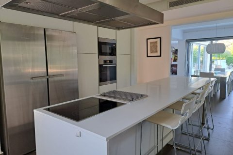 5 bedrooms House in Geroskípou, Cyprus No. 37260 4