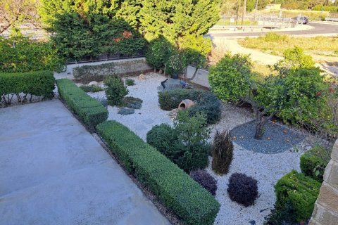 5 bedrooms House in Geroskípou, Cyprus No. 37260 2