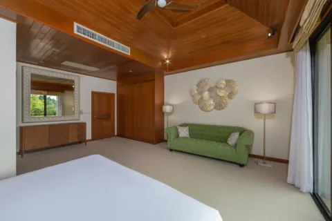 4 bedrooms Villa in Phuket, Thailand No. 84929 12
