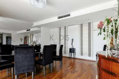 Вилла с 6 спальнями в Дромолаксия, Кипр №80754 16