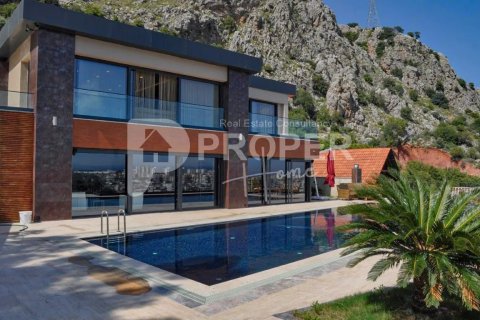 Вилла с 5 комнатами в Тханькхе, Вьетнам №11383 2