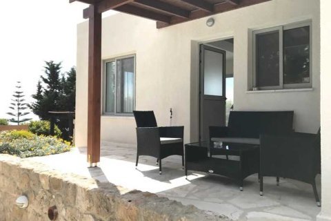 Вилла с 3 спальнями в Тала, Кипр №84069 3