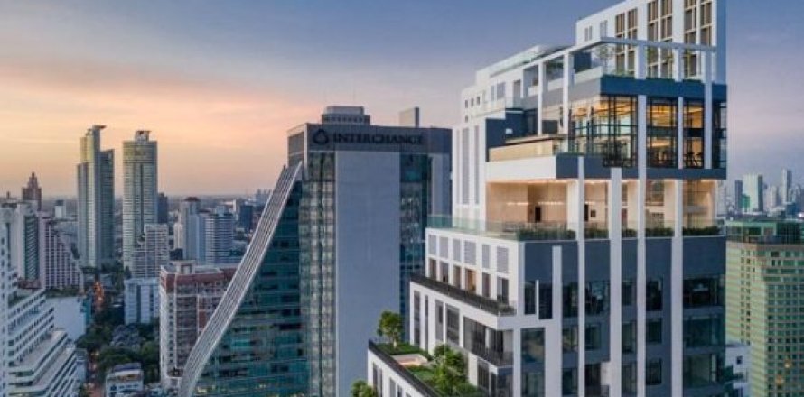 3 bedrooms Apartment in Bangkok, Thailand No. 96382