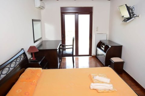 5 bedrooms Villa in Central Greece, Greece No. 104897 5