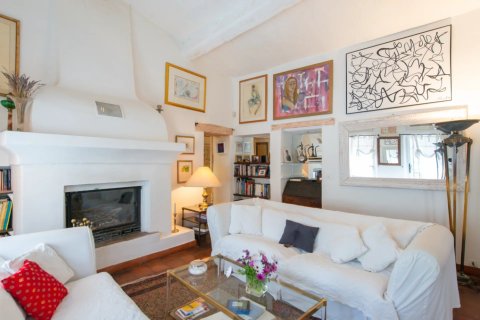 5 dormitorios House en Le Plan-de-la-Tour, France No. 100299 21