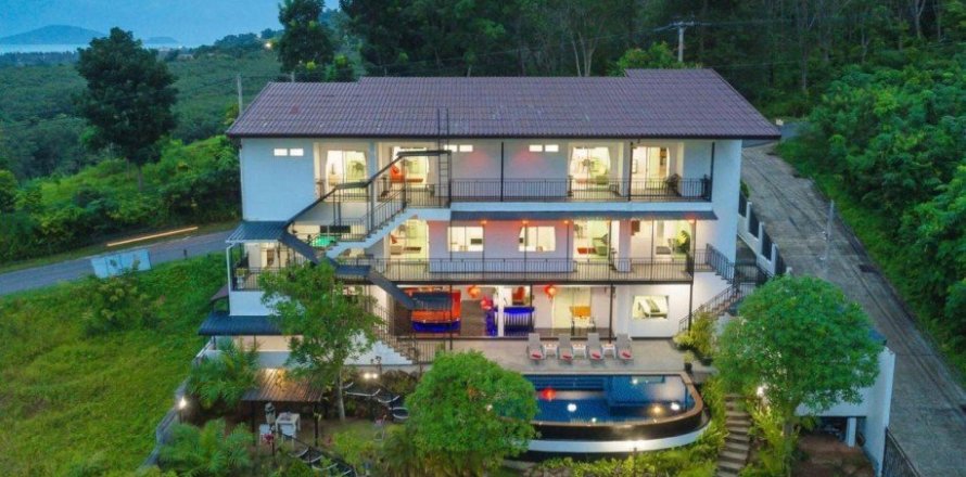 8 bedrooms Villa in Chalong, Thailand No. 97179