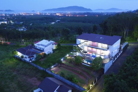 8 bedrooms Villa in Chalong, Thailand No. 97179 15