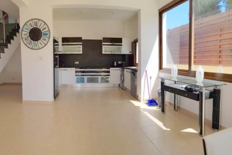 6 bedrooms Villa in Paphos, Cyprus No. 106092 15