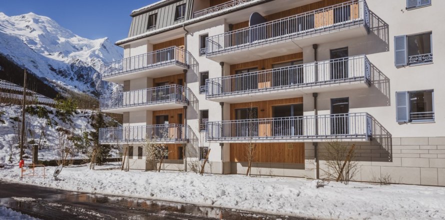 4 bedrooms Apartment in Chamonix-Mont-Blanc, France No. 99473