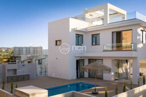 3 bedrooms Villa in Pernera, Cyprus No. 101701 3