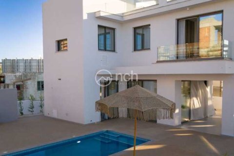 3 bedrooms Villa in Pernera, Cyprus No. 101701 10