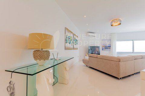 3 bedrooms Apartment in Famagusta, Cyprus No. 36573 18